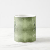 鹿の〔雄ジカの〕枝角シルエット&スノーフレーク緑ID861 コーヒーマグカップ (中央)