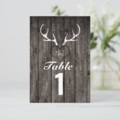 鹿の〔雄ジカの〕枝角素朴と彫りハートテーブル番号 招待状 (スタンド正面)