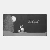 鹿オンムーンライトヒルパーソナル デスクマット (正面)