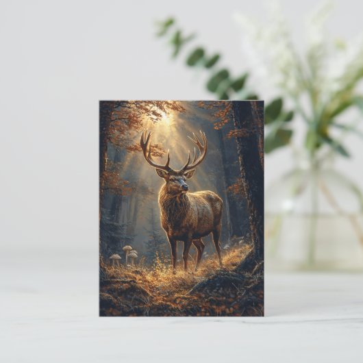 鹿威厳のあるが森の中に立つ ポストカード (スタンド正面)