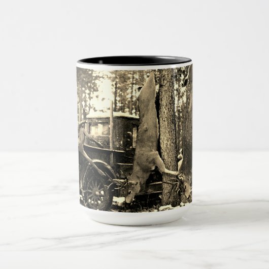 鹿狩りハンターヴィンテージ写真用カラスプラッシュ マグカップ (中央)