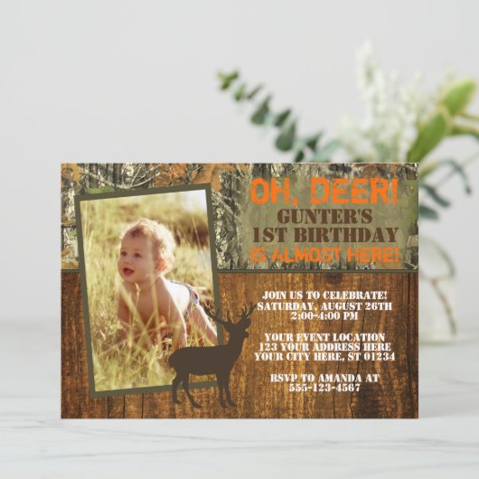 鹿狩り誕生日招待状と写真 – 迷彩柄 招待状 (スタンド正面)