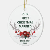 鹿〔雄ジカの〕枝角初めてのクリスマス 結婚した パーソナライズされた セラミックオーナメント (左)