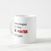 麻酔医またはゾンビのハンター コーヒーマグカップ (正面左)