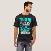 麻酔専門医は私に麻酔を頼む Tシャツ (正面フル)