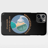 麻酔科医はスタイルで眠らせた iPhoneケース (裏面横)