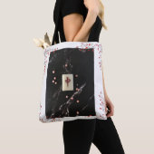 麻雀が赤いドラゴンとトートバッグをテーマにした トートバッグ (クローズアップ)