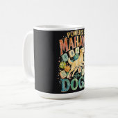 麻雀と犬のウォーターカラーラブラドールでパワーを得る コーヒーマグカップ (正面左)