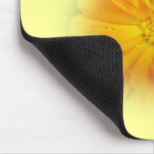 黄かわいらしデイジー花 マウスパッド (コーナー)