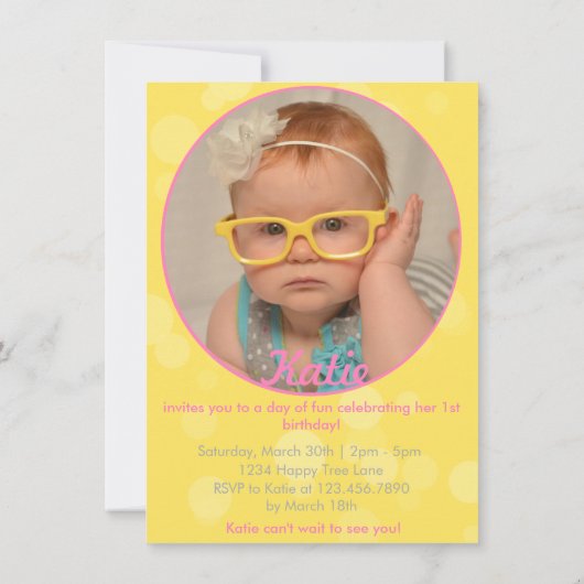 黄とピンクの1人目の女の子の誕生日の招待状 招待状 (裏面)