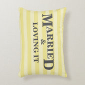 黄と白のストライプ組パーソナライズされた合 アクセントクッション (正面(垂直))