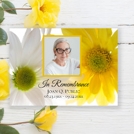 黄と白のデイジー花死記念日 招待状