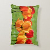 黄と赤のチューリップ アクセントクッション (裏面(縦))