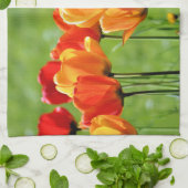 黄と赤のチューリップ キッチンタオル (折り畳み)