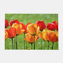 黄と赤のチューリップ ドアマット