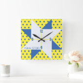 黄と青のスターキ淡い色のルトブロック スクエア壁時計 (ホーム)