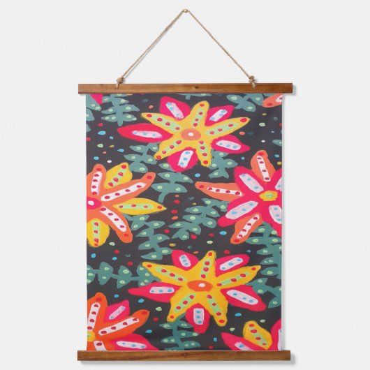 黄はっきりした色とオレンジ色の花が黒 吊り下げ型タペストリー (正面)