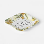 黄エレガント水仙フローラ90誕生日 ペーパープレート (傾斜あり)