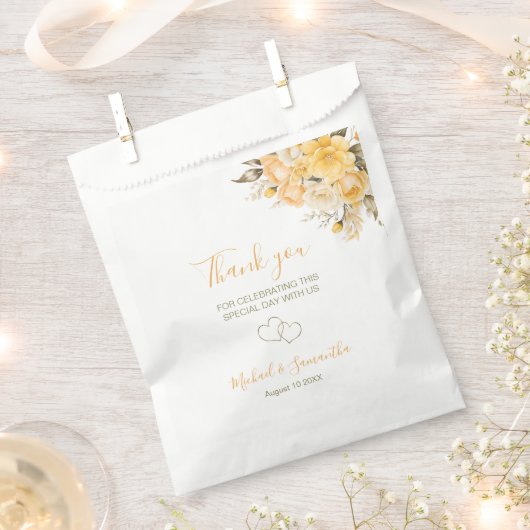 黄エレガント色とアイボリーバラ結婚ズ フェイバーバッグ (クリップ留めされた状態)