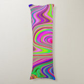 黄トリップ（幻覚体験）のような色とピンクの抽象芸術グルーヴィレトロアート ボディピロー (正面縦)