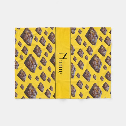 黄パーソナライズされた色の茶色の名前 フリースブランケット (正面(横))