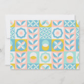 黄ファンキーモダン色の小さな人間のShindig赤ちゃんシャワー 招待状 (裏面)