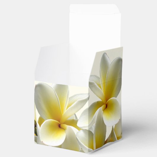 黄プルメリアサンキューユー結婚式の引き出物ボックス フェイバーボックス (オープン)