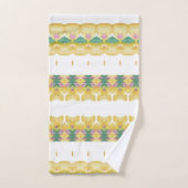 黄ホワイトグリーンとピンクパターン（の模様が）ある色 バスタオルセット (ハンドタオル)