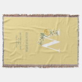 黄ヴィンテージ花イニシャルベビー誕生統計 スローブランケット (正面)