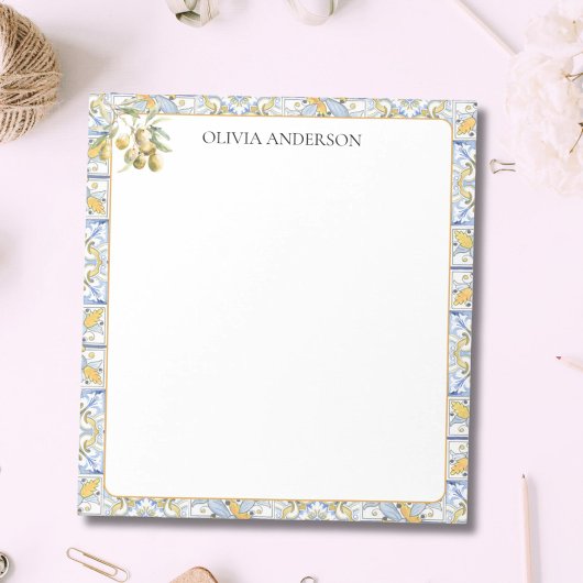 黄地中海の色の青いタイルパターン ノートパッド