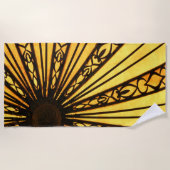 黄日が差すこと ビーチタオル (正面)