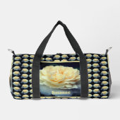 黄淡い色のローズイン開花鏡パーソナライズされた ダッフルバッグ (正面)