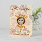 黄淡い色の色インディアン赤フローラ水カラー誕生日 箔招待状 (立ち正面)