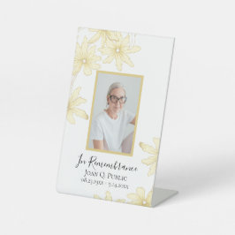 黄淡い色の色デイジー花お祝い 台座サイン