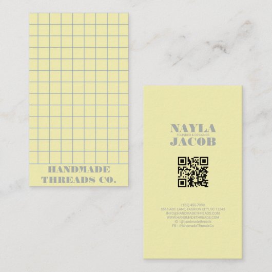 黄淡い色の色市松模様にQRコード 名刺 (正面/裏面)