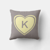 黄灰色のハートモノグラムバレンタイン`sデー クッション (裏面)