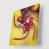 黄砂の質感に赤みを帯びたフラクタルのトカゲ スクエア壁時計 (傾斜)