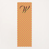 黄緑と薄いピンクのチェッカーボーモノグラムのド ヨガマット (正面)