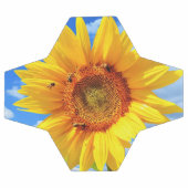 黄色いひまわりとミツバチ（青空） – 夏の日 サッカーボール (フラット)