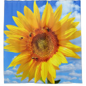 黄色いひまわりとミツバチ（青空） – 夏の日 シャワーカーテン (正面)