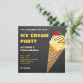 黄色いアイスクリームコーンのベビーシャワー 招待状 (スタンド正面)