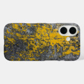 黄色いアクセントの苔むした石のテクスチャ Case-Mate iPhoneケース (裏面 (横))