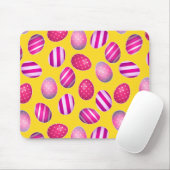 黄色いイースターエッグおよびピンクパターン マウスパッド (マウス)