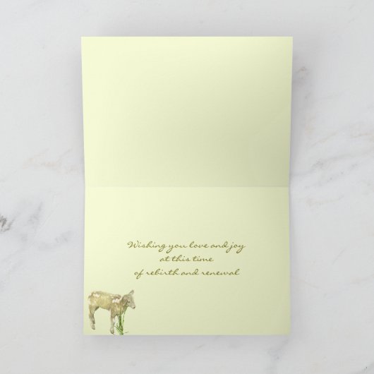 黄色いイースターカードの甘く小さいベビーの子ヒツジ シーズンカード (内部)