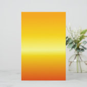 、黄色いオレンジ、Hの線形勾配-赤い 便箋 (スタンド正面)
