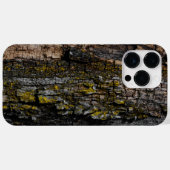 黄色いカッコいい地衣類を持つ茶色の苔むした木の樹皮 Case-Mate iPhoneケース (裏面 (横))