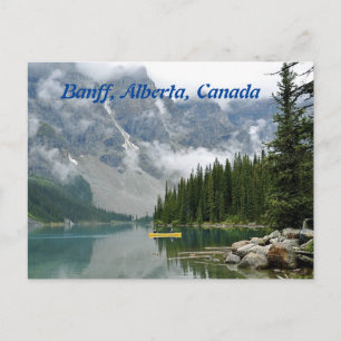 黄色いカヌー、Banff、アルバータ、カナダ ポストカード