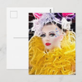 黄色いガウンのスーパースターモデル ポストカード (正面/裏面)