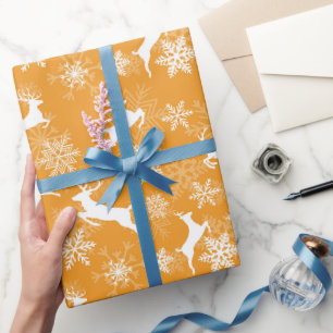 黄色いクリスマスの雪の結晶の鹿模様 ラッピングペーパー