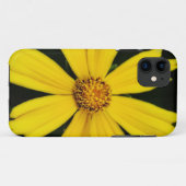 黄色いコスモスの花がクローズアップ Case-Mate iPhoneケース (裏面(横))